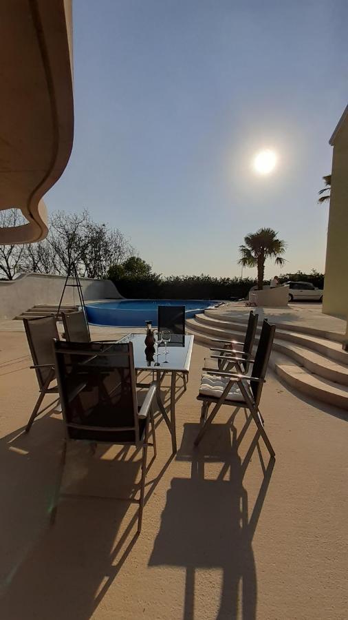 Villa Elke Maria With Overflow Pool And Hydromassage Novigrad  Exterior photo